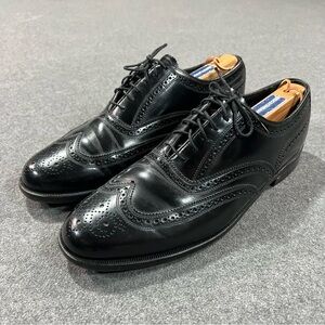 Florsheim Vintage Imperial Black Leather Wing Tip Shoes Size 9.5 D US 20381